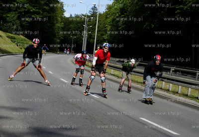 IV Zjazd Wrotkarski Downhill ul. Slowackiego w Gdansku.
30.08.2009
fot....