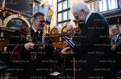 Gdansk. Dwor Artusa. Wreczenie Medali sw. Wojciecha...