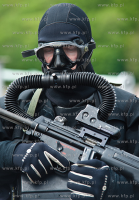 Gdynia. Torpedownia na terenie portu wojennego na Oksywiu....