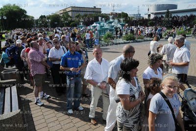 Gdynia. Skwer Kosciuszki. Wymiana zwyklych dwuzlotowek...