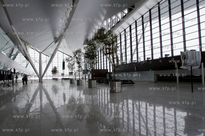 30 najaktywniejszych fanow lotniska na facebooku mialo...