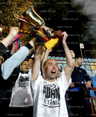 Szczecin. Szczecinscy kibice swietuja na stadionie...