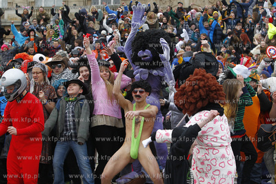 Przed Muzeum Narodowym w Szczecinie, na Wałach Chrobrego...