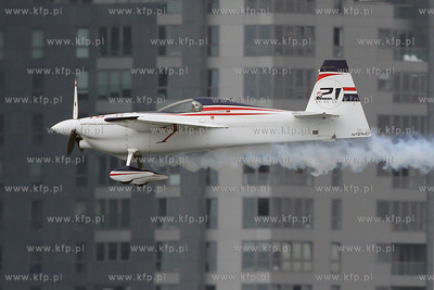 Gdynia - 4. przystanek Mistrzostw Swiata Red Bull Air...