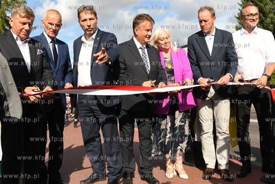 Otwarcie miejskiego odcinka nowej ścieżki rowerowej...