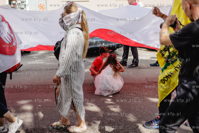 Gdańsk.  Marsz godności dla Białorusi.  Społeczna...