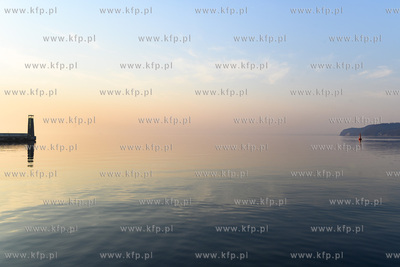 Gdynia. Skwer Kościuszki o poranku. 28.03.2020 Fot....