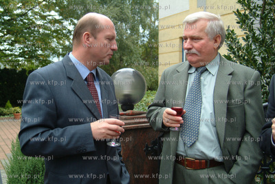 Lech Walesa 59 urodziny. Solenizant i Maciej Plazynski....