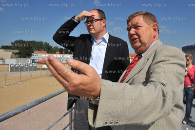 Budowa stadionu w Gdansku Letnicy. Budowe odwiedzil...