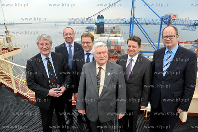 Terminal DCT w Gdansku. Prezydent Lech Walesa, z Prezydentem...