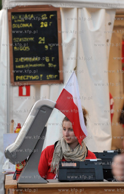 Mecz Niemcy - Grecja w gdanskiej strefie kibica, Stoisko...