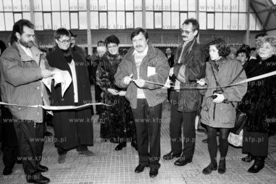Otwarcie Hali Targowej w Gdyni. W glebi sekretarz miasta...