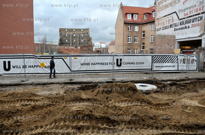 Gdańsk, Wyspa Spichrzów. Remont ul. Stagiewnej. 29.03.2016...