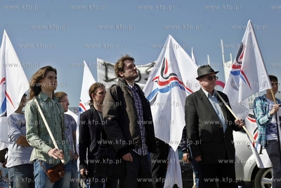 Gdansk. Urzad skarbowy przy ul. Kolobrzeskiej. Protest...