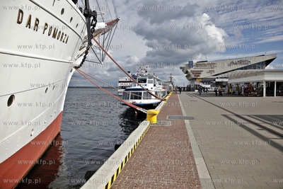 Gdynia. Statek pasazerski Marina.
28.09.2012
fot....