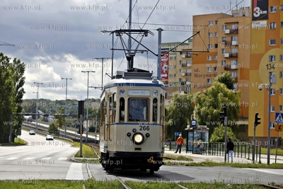 Tramwaj zabytkowy marki Bergmann z 1927 r. na linii...