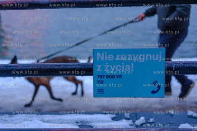 Gdańsk. Motława. Tabliczka skierowane do osób w...