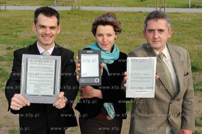 Mobilny czytnik iLiad firmy iRex Technologies jest...