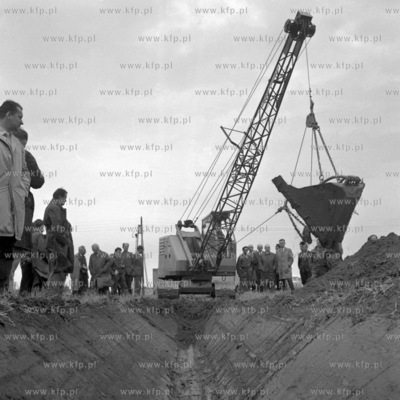 Pokaz nowoczesnych maszyn melioracyjnych produkcji...