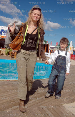 Aktorka Tamara Arciuch z siedmioletnim synem Krzysiem...