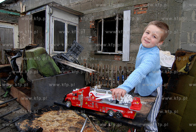 5-letni Sebastian Miszkowski ze wsi Barlomino w gminie...