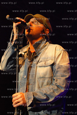 Dni Pruszcza 2008 - koncert Golden Life na stadionie...