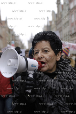 Manifa czyli coroczny przemarsz ulicami Gdanska feministek...