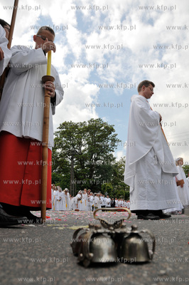 Procesja Bozego Ciala w Pelplinie
11.06.2009
Fot.Krzysztof...