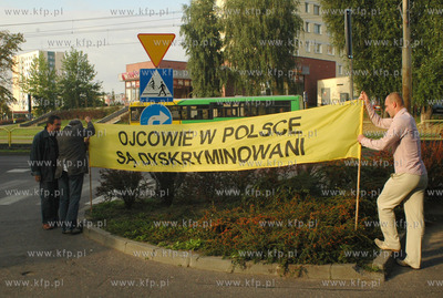 Elblag. Sad Rejowony. Ojcowie i przedstawiciele kilkunastu...