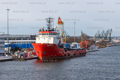 Baza Petrobalticu na Martwej Wiśle w Gdańsku, widok...