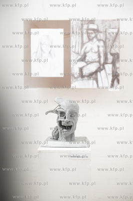 Sopot. Wystawa rysunków klas architektonicznych w...