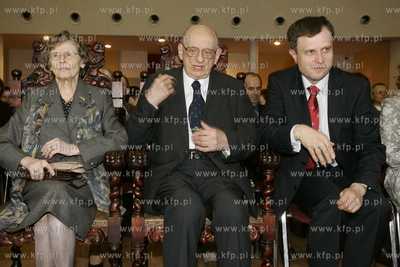 Wladyslaw Baroszewski otrzymal honorowe obywatelstwo...