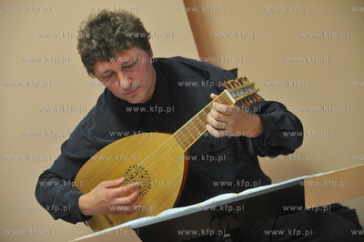 Sulmin. Spotkanie poetyczno - muzyczne z udzialem Krzysztofa...
