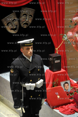 Pogrzeb Macieja Korwina, dyrektora Teatru Muzycznego...