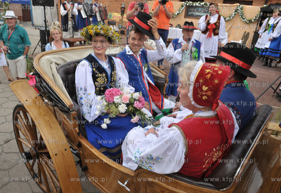 Chmielno. Kaszuby. Inscenizacja wesela kaszubskiego...