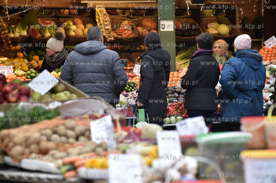 Świąteczne zakupy na Hali Targowej w Gdańsku. Zewnętrzne...
