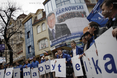 Sopot. Zakonczenie kampanii wyborczej Sopockiej Platformy...