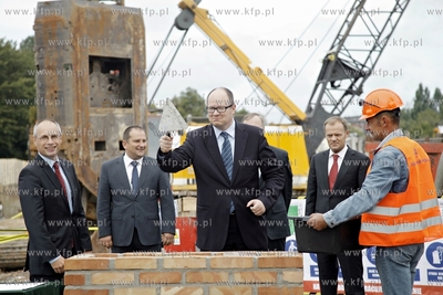 Gdansk. Uroczystosc wmurowania kamienia wegielnego...