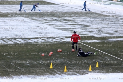 Stadion pilkarski przy ul.Traugutta w Gdansku.
21.01.2014
fot....