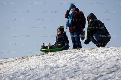 Sanki w parku Reagana w Gdansku. 01.02.2015 fot. Krzysztof...