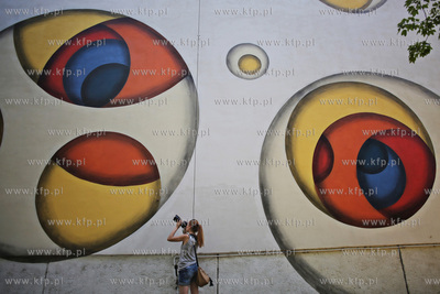 Spacer rowerowy po kolekcji murali na osiedlu Gdańsk...