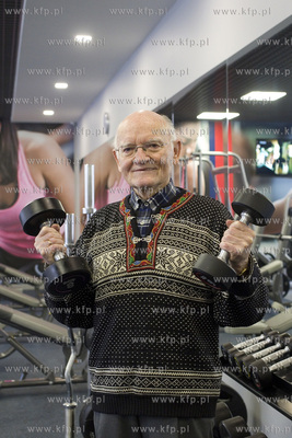 Otwarcie Tiger Gym na gdańskim Suchaninie. Nz. Tadeusz...