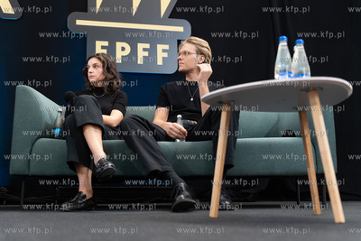 FPFF 2026. Spotkanie z twórcami filmu Przez ścianę....