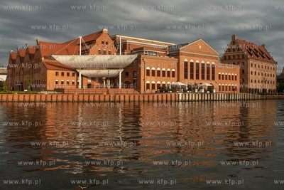Gdańsk. Wyspa Ołowianka. Polska Filharmonia Bałtycka...