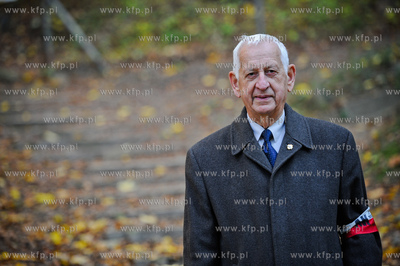 Gdansk. Cmentarz Srebrzysko. Zywa lekcja historii,...