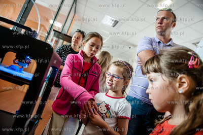 Gdansk. Kokoszki. Dzien otwarty nowo powstalej Pozytywnej...