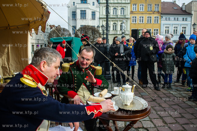 Tczew. Plac Hallera. Piata inscenizacja historyczna...