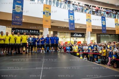 Gdynia. Centrum Riviera. Prezentacja zespołu Arki...