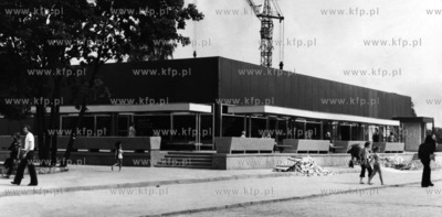 Nowy pawilon handlowy w Gdansku Brzeznie. 09.1976 odbitka_02_31...