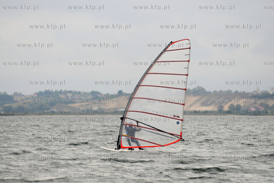 Rewa - pomorski raj dla fanow windsurfingu i kitesurfingu.
26.09.2009
fot....